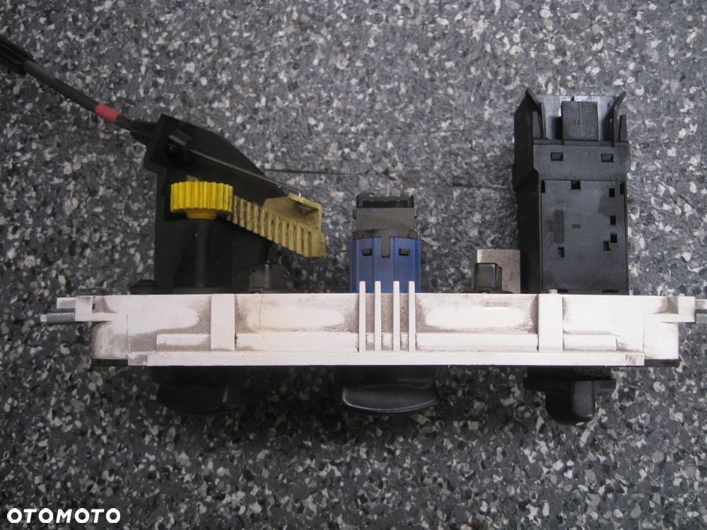 Panel sterowania klimatyzacji Ford Transit Mk7 - 2