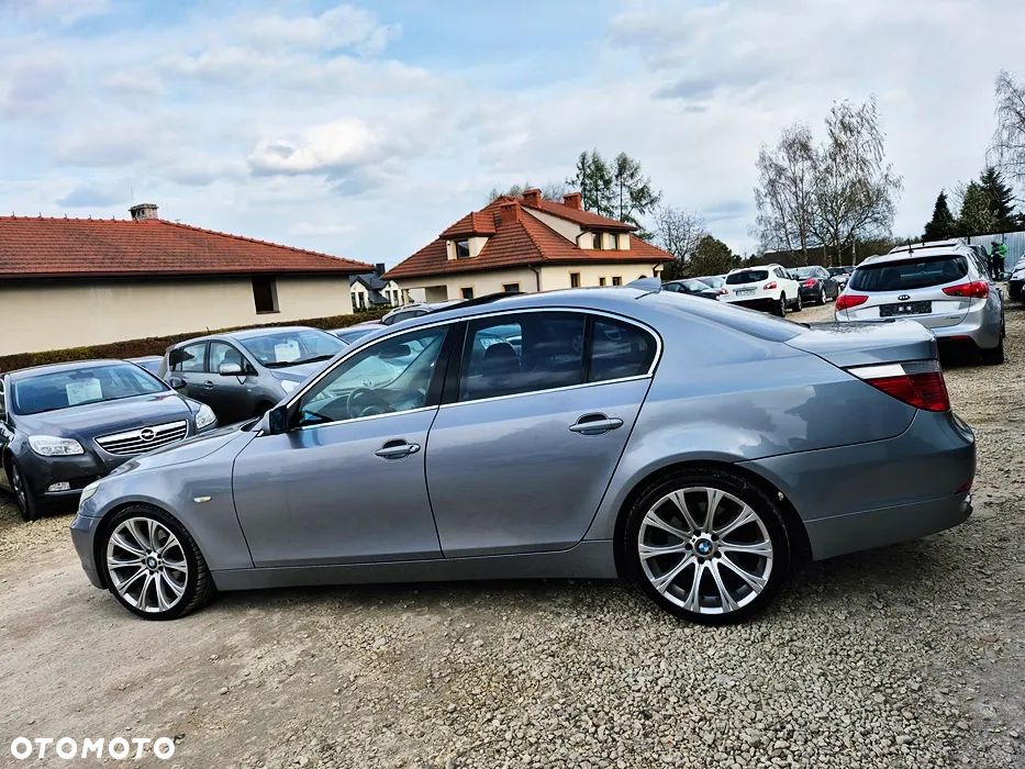 BMW Seria 5 523i - 21