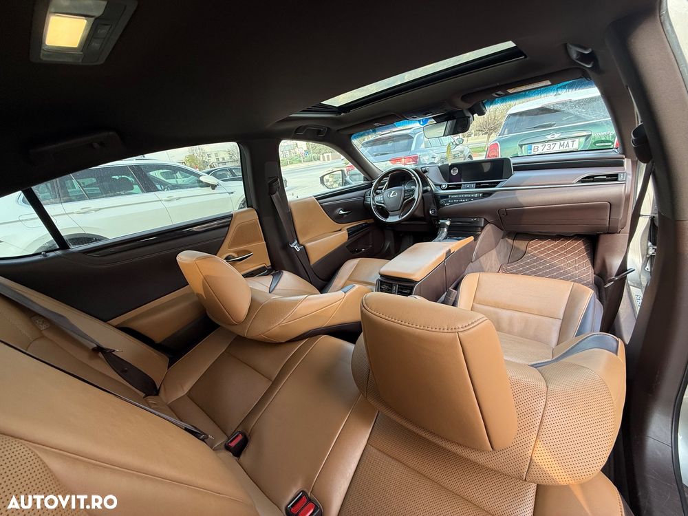 Lexus Seria ES 300h Executive - 18