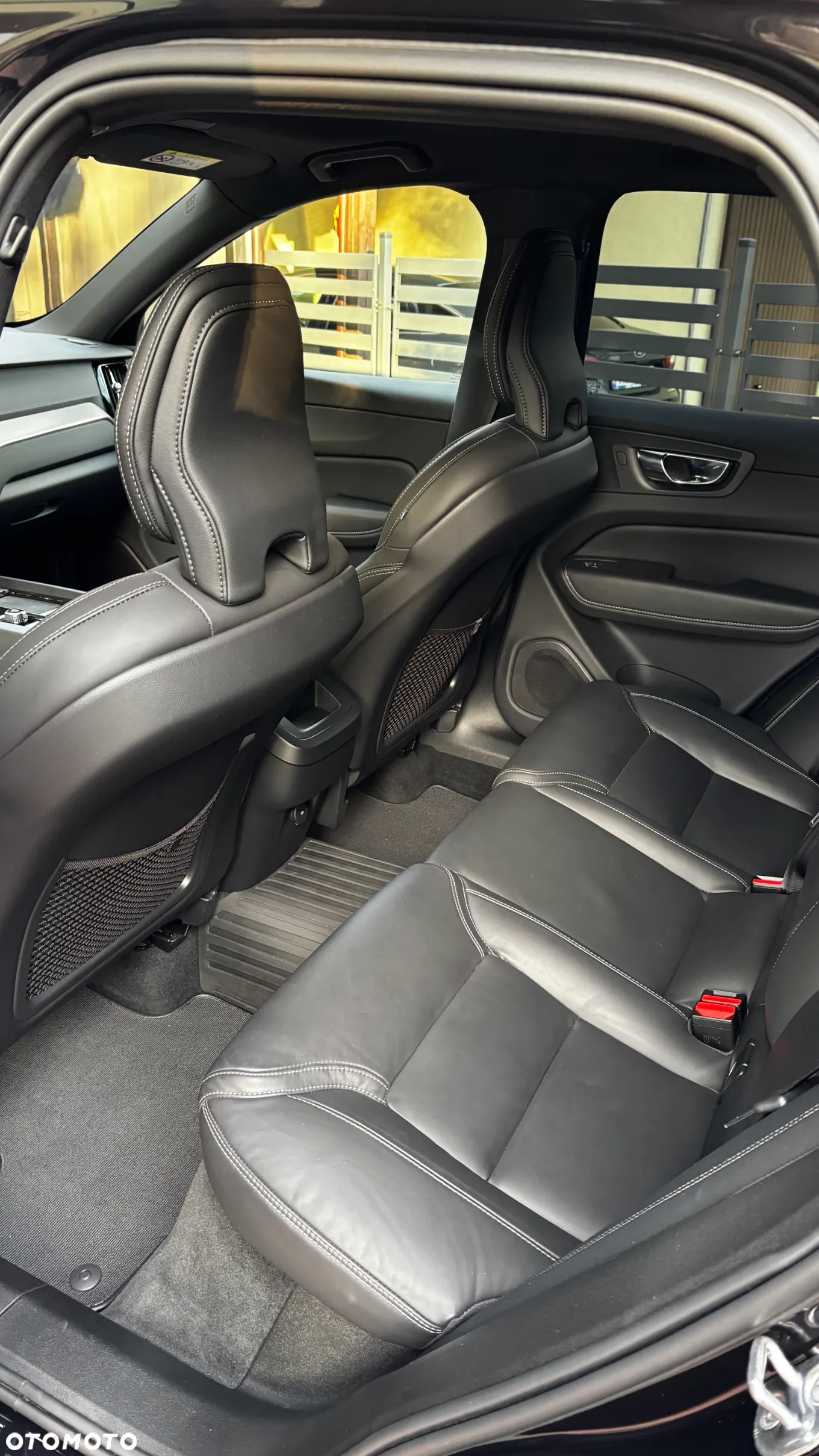 Volvo XC 60 T5 AWD R-Design - 7