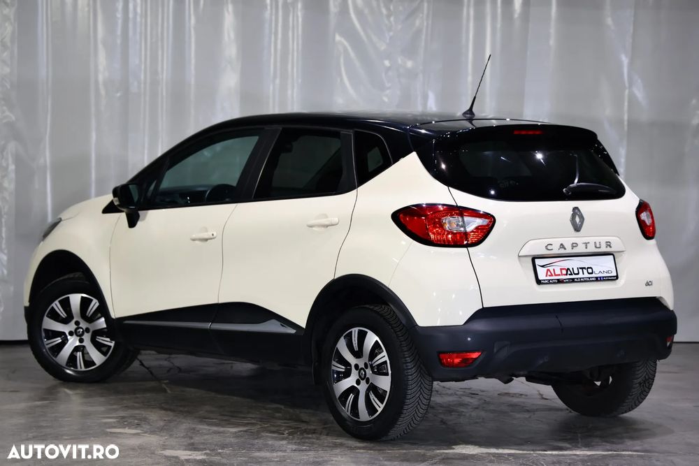 Renault Captur dCi 90 EDC Helly Hansen - 5