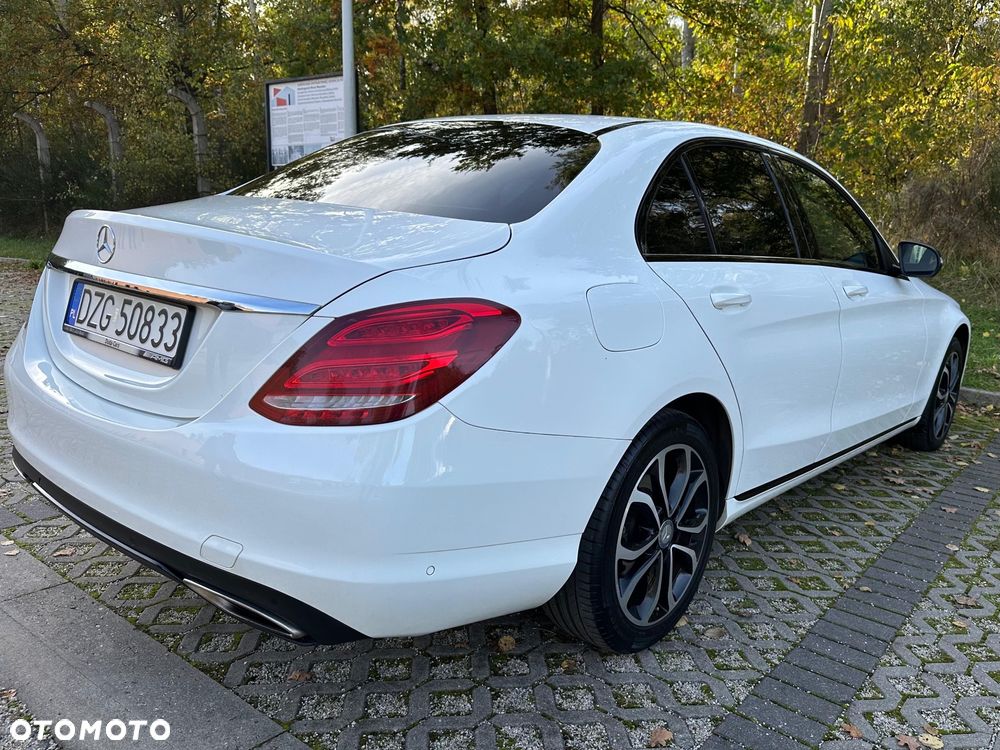 Mercedes-Benz Klasa C 180 7G-TRONIC - 7