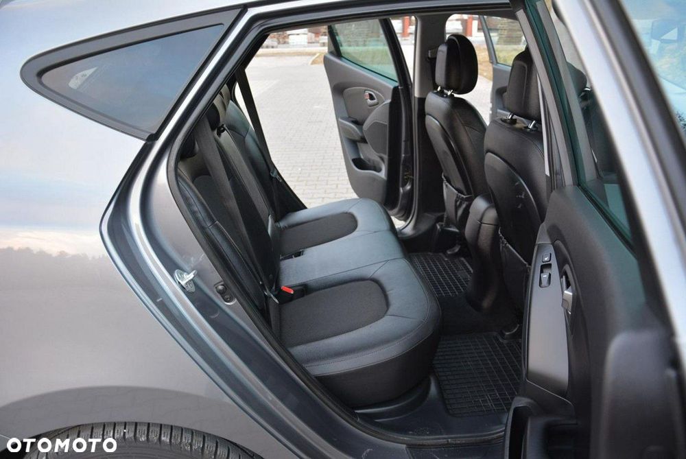 Hyundai ix35 2.0 CRDi Premium 4WD - 16