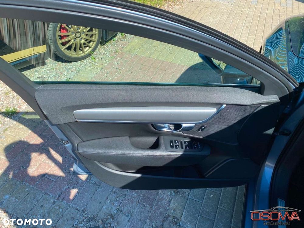 Volvo S90 - 32