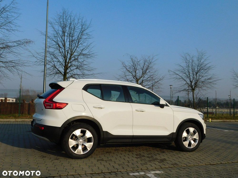 Volvo XC 40 D3 Momentum Pro - 4