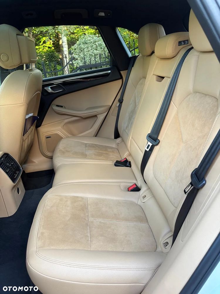 Porsche Macan Standard - 10