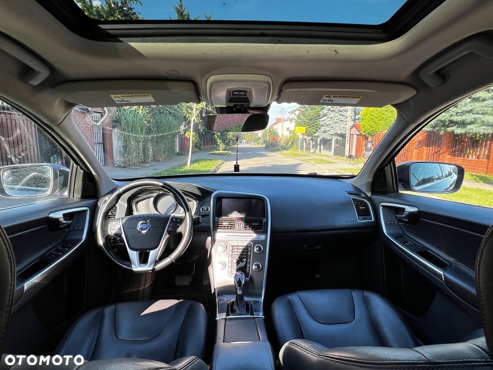 Volvo XC 60 T5 AWD Base - 15