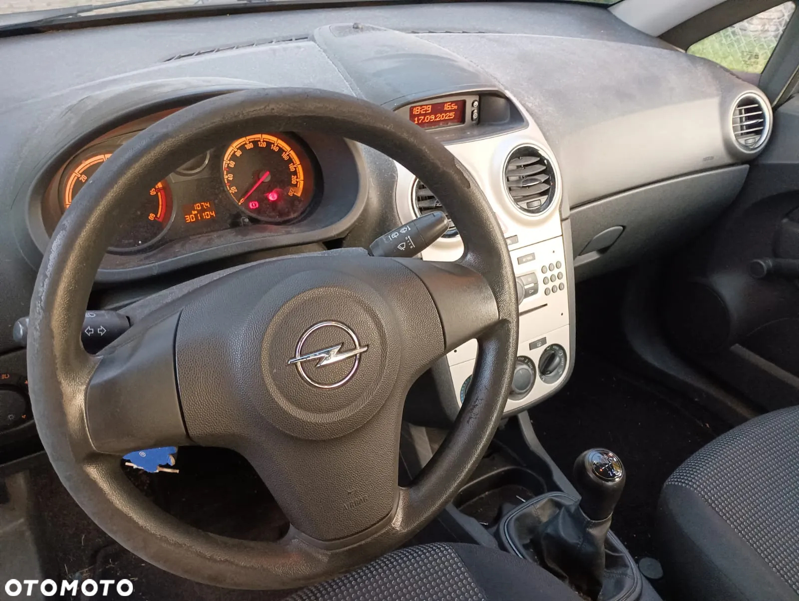 Opel Corsa 1.3 CDTI - 10