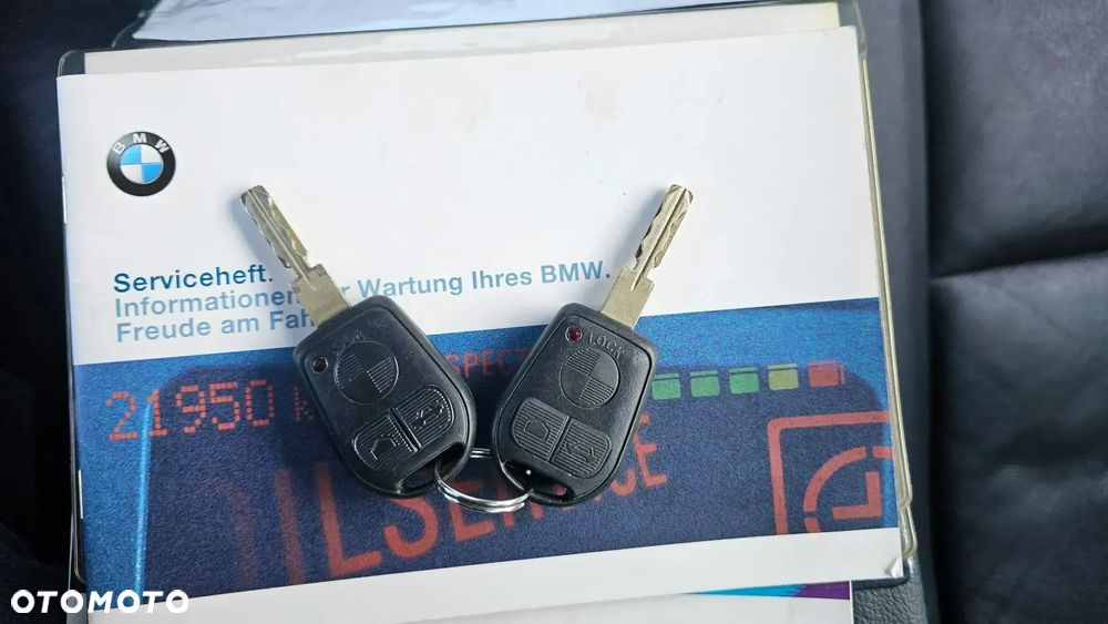 BMW Seria 5 523i - 27