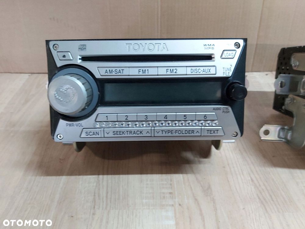 Toyota FJ Cruiser radio CD oryginał 86120-35382 - 2