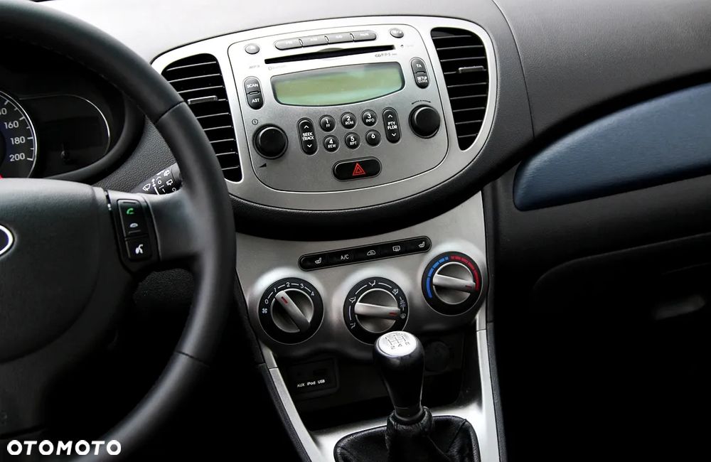 Hyundai i10 1.1 Premium - 19