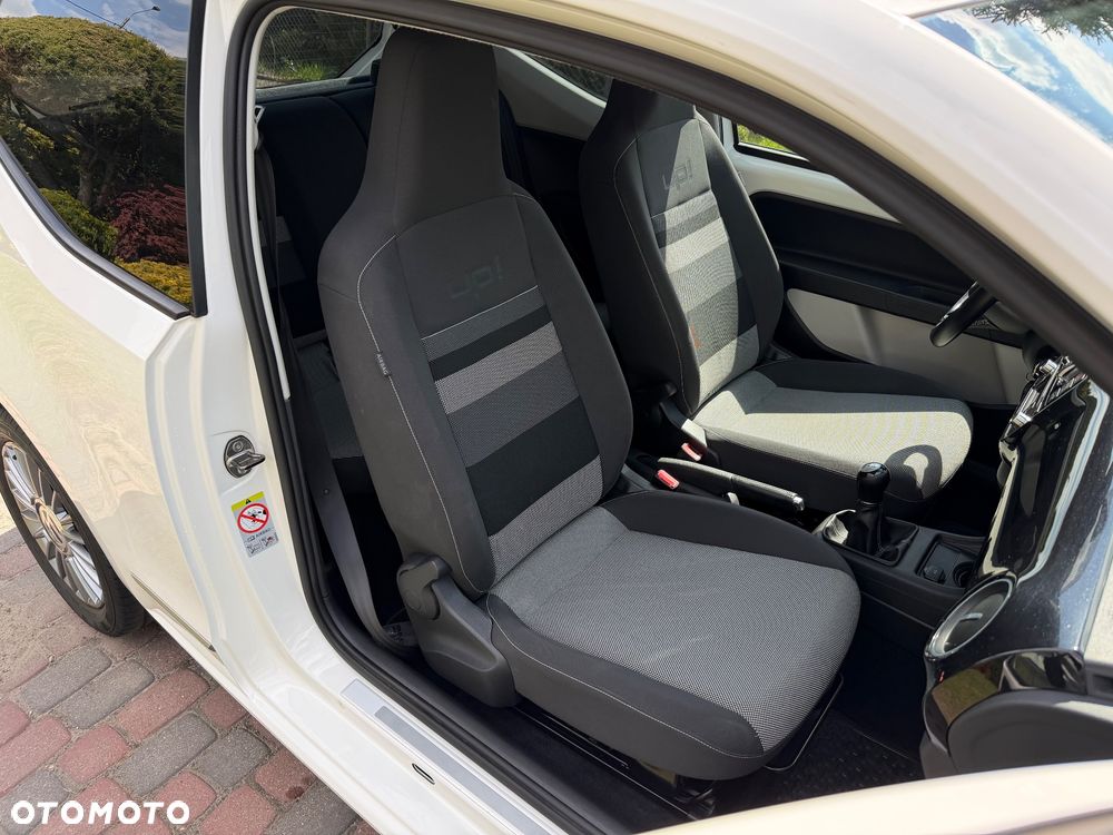 Volkswagen up! cheer - 34