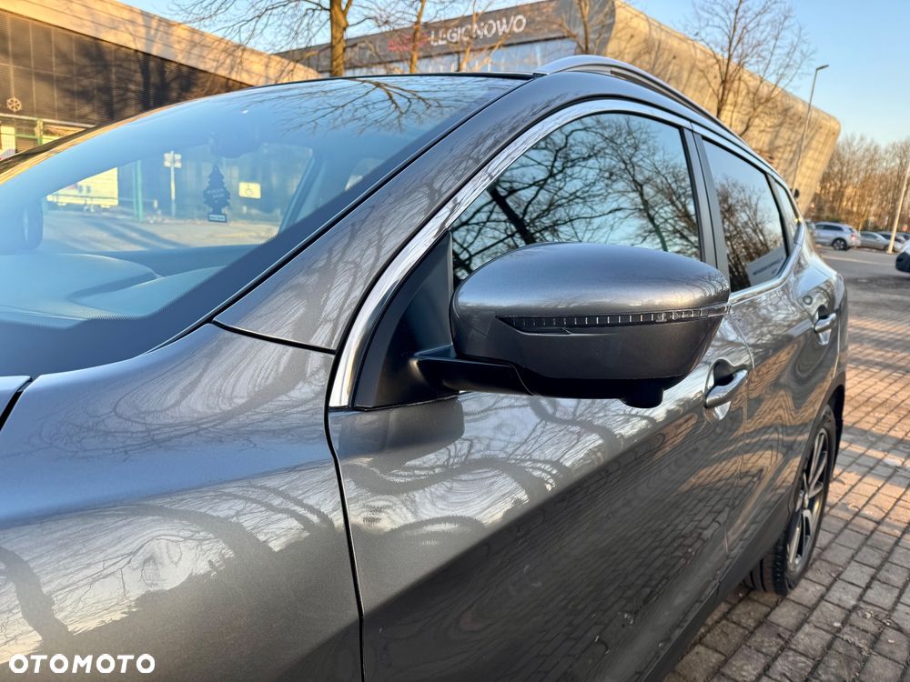 Nissan Qashqai 1.6 dCi Xtronic TEKNA+ - 25