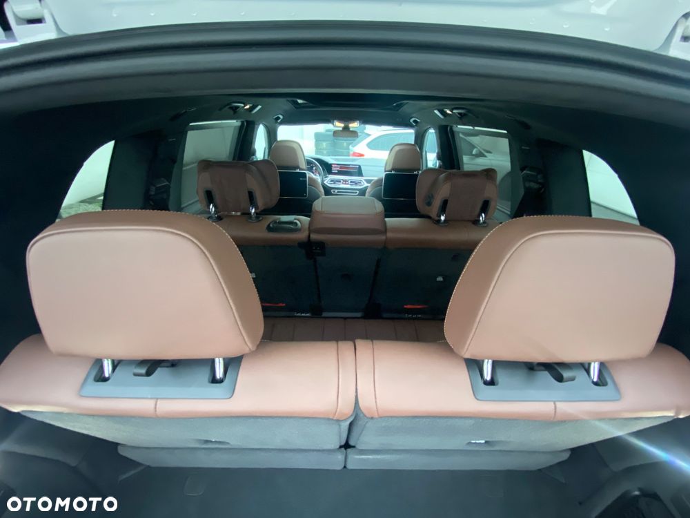 BMW X7 - 32