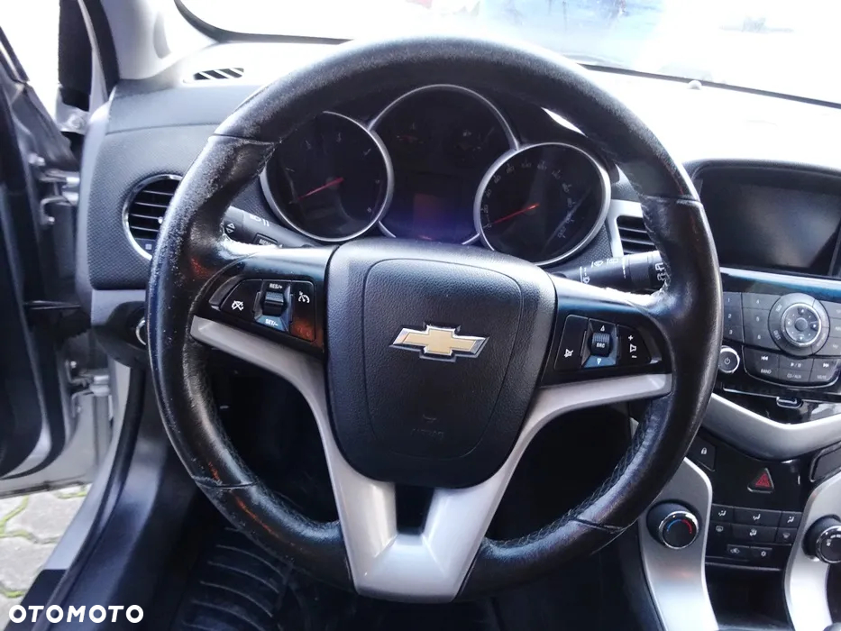 Chevrolet Cruze 2.0 D LT - 21