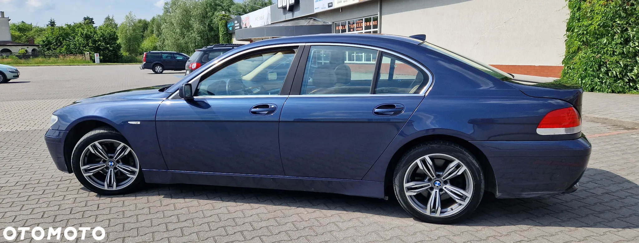 BMW Seria 7 745i - 17
