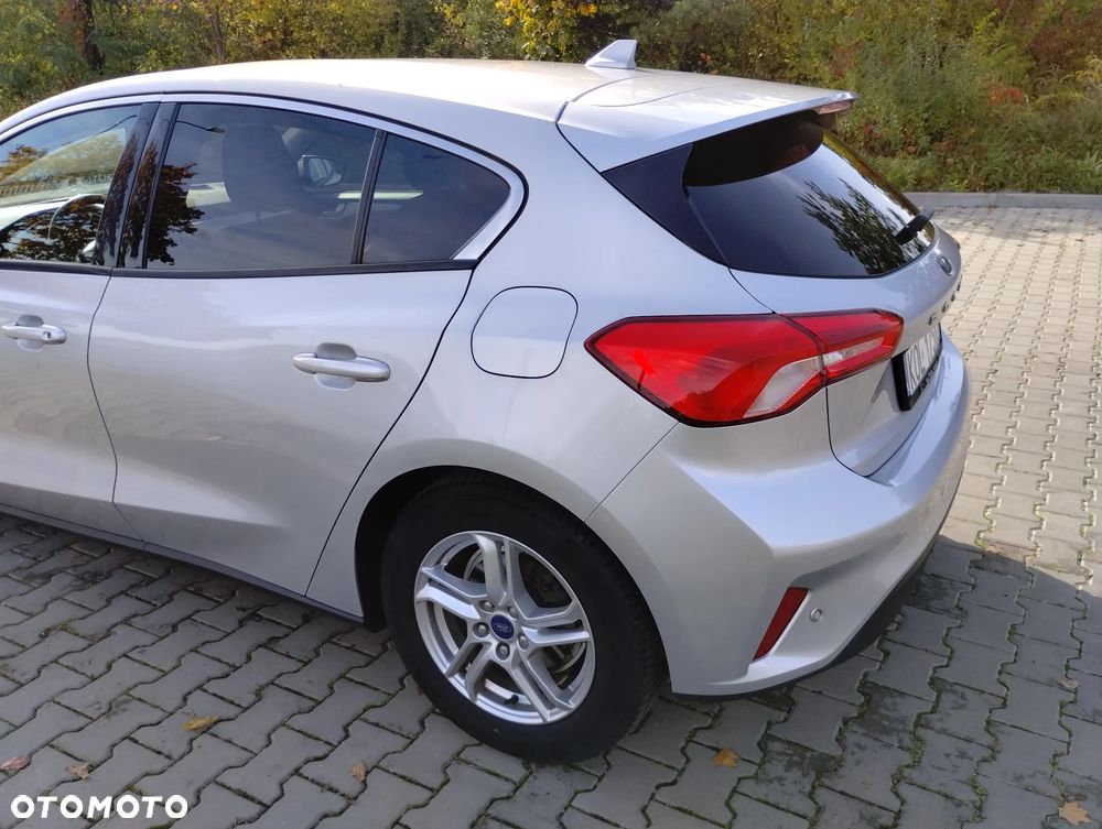 Ford Focus 1.0 EcoBoost Trend Edition - 8