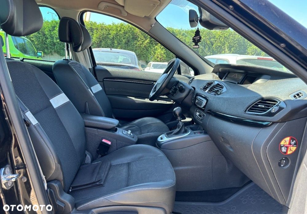 Renault Scenic - 11