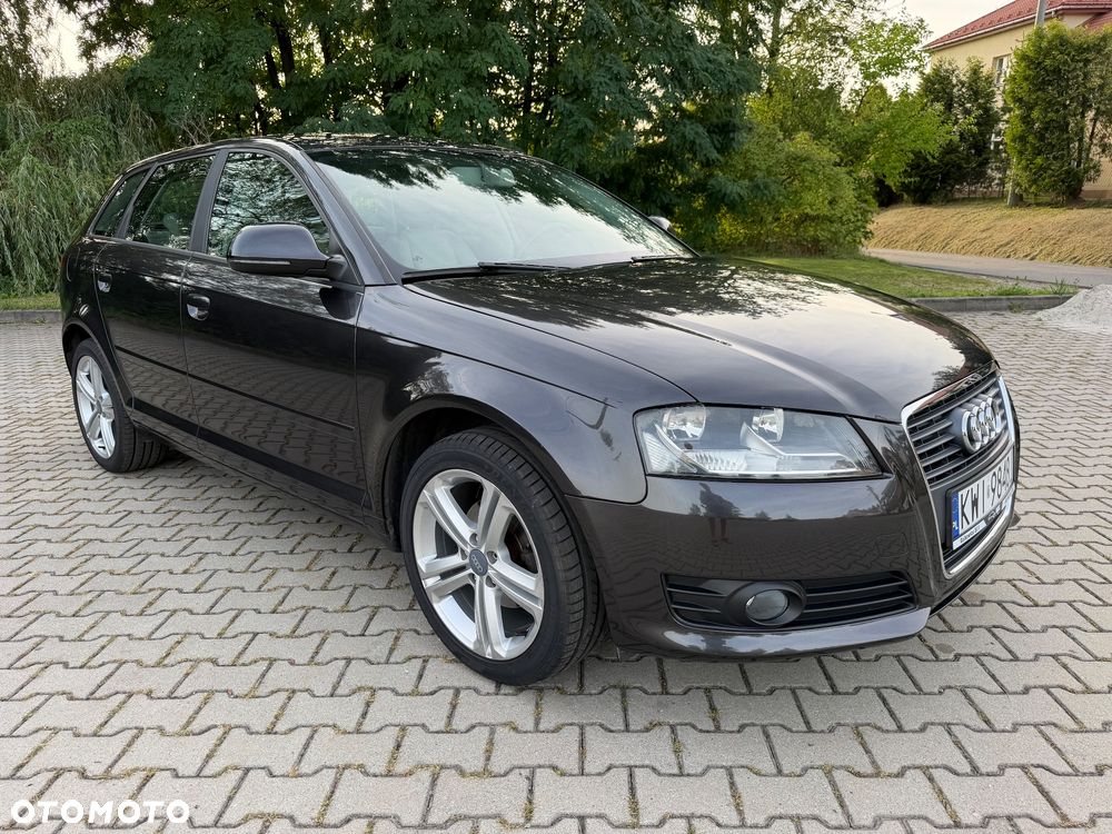 Audi A3 Sportback 1.6 Ambiente - 16