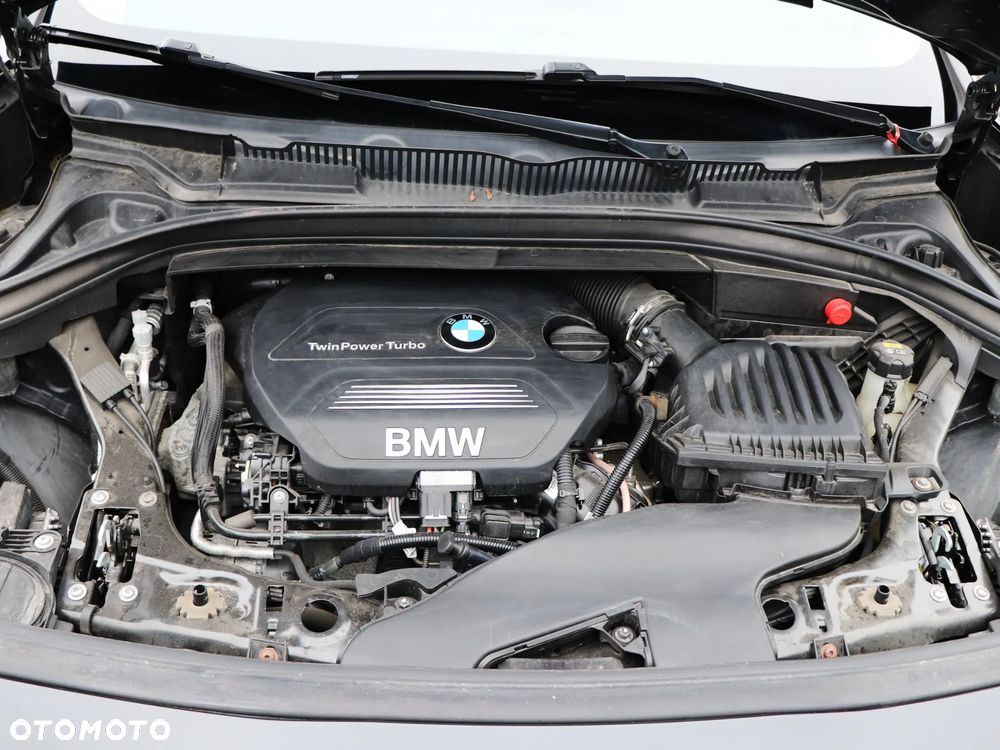 BMW Seria 2 218d Sport-Aut - 31