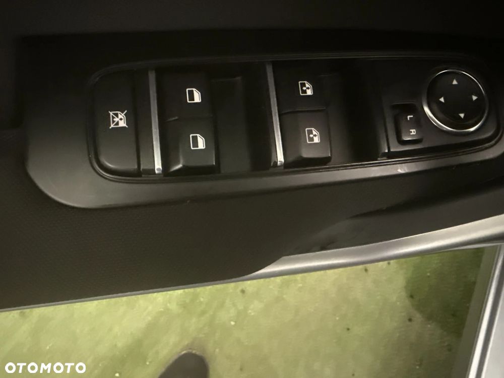 Kia Ceed 1.5 T-GDI M DCT - 12