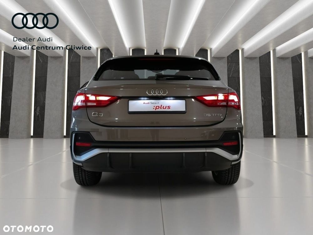 Audi Q3 Sportback - 5