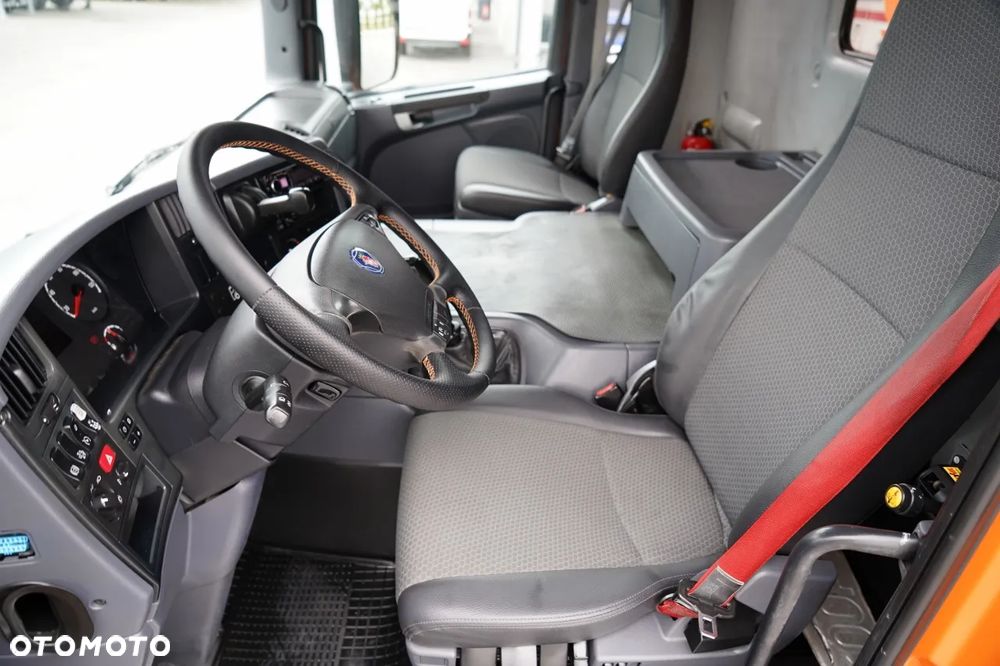 Scania P 410 / 8x4 / WYWROTKA TYLNOZSYPOWA / ALUFELGI / OPONY 100% / MANUAL / ŁADOWNOŚĆ 21 T - 27