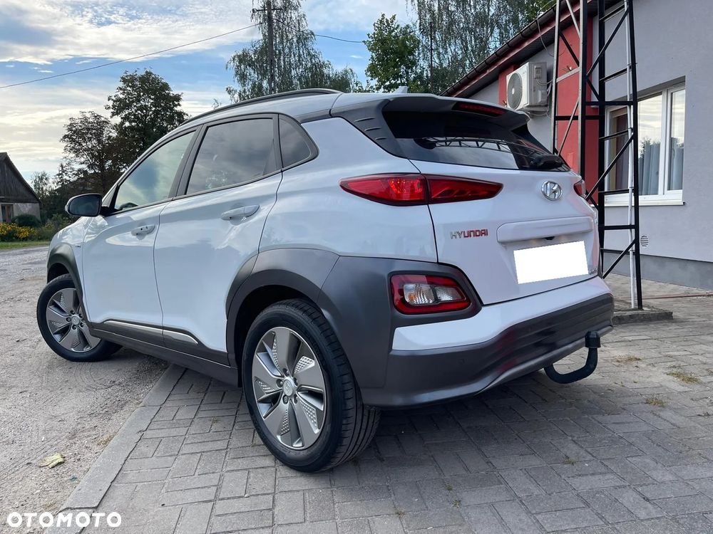 Hyundai Kona 64kWh Premium - 5