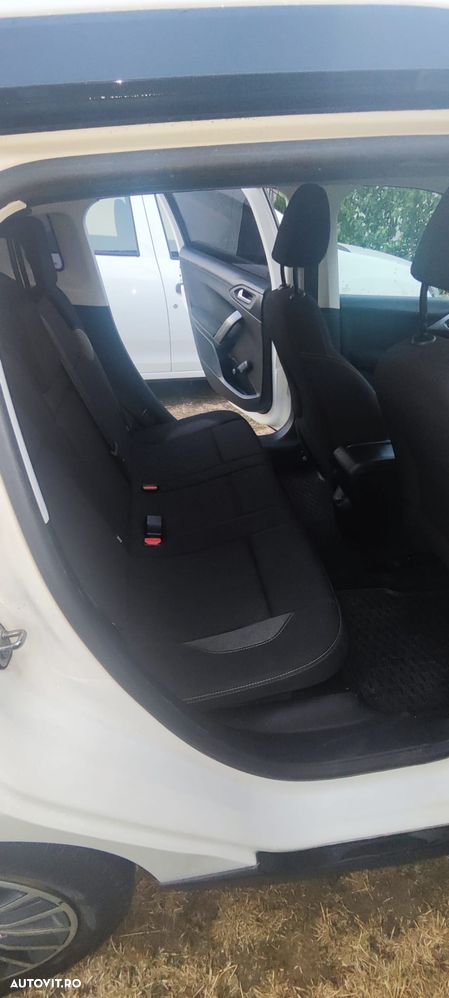 Peugeot 2008 1.6 BlueHDi FAP Allure - 7