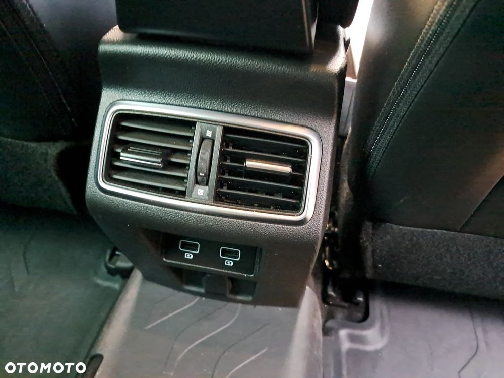 Renault Megane 1.3 TCe FAP Intens - 13