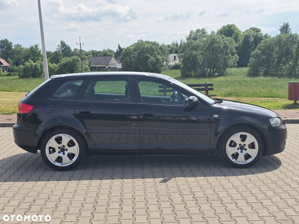 Audi A3 Sportback 1.6 FSI Ambition - 4