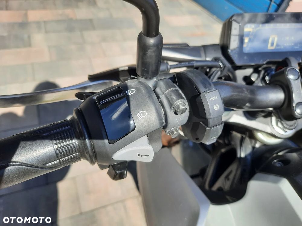 Honda CB - 9