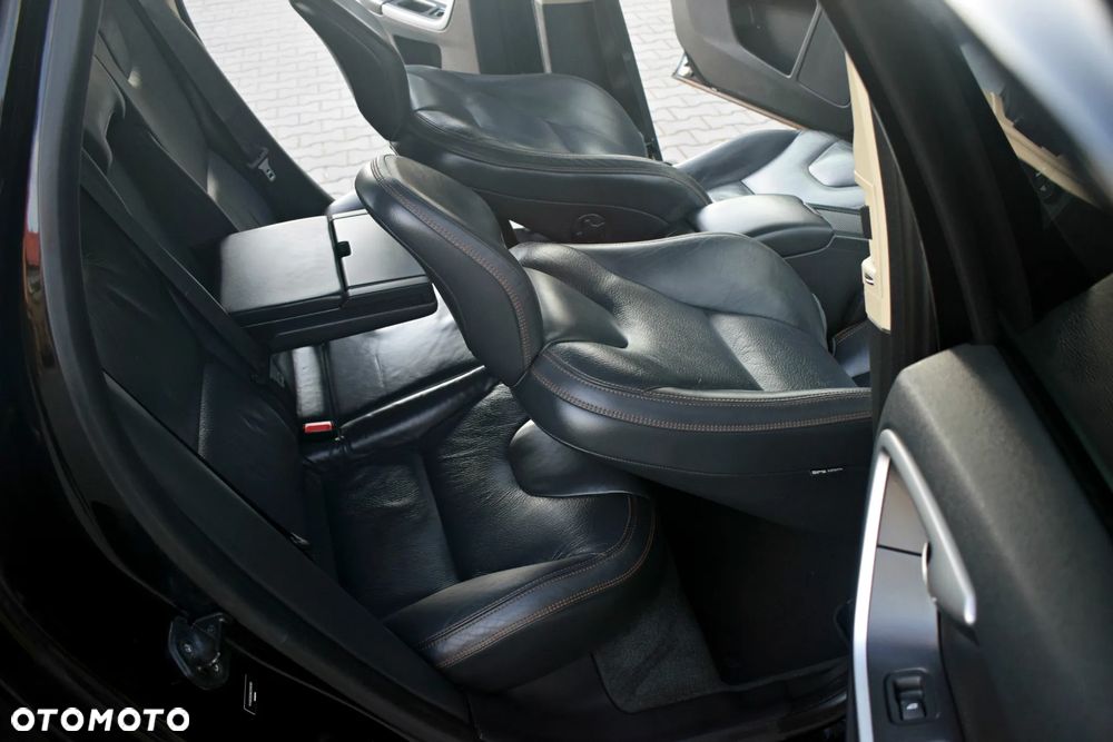 Volvo XC 60 3.2 AWD RDesign - 36