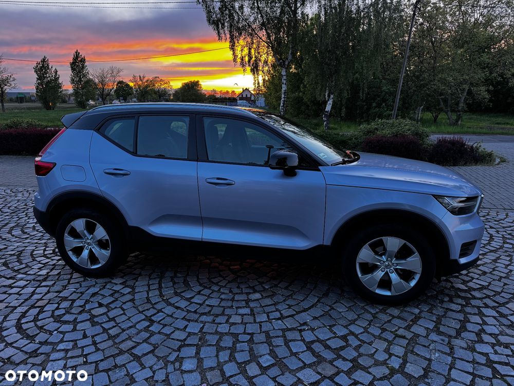 Volvo XC 40 T3 Momentum - 1