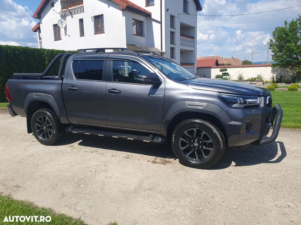 Toyota Hilux - 3