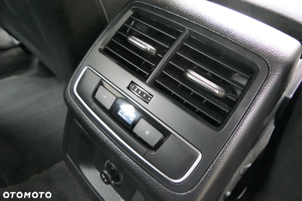 Audi A4 Avant 2.0 TFSI S tronic sport - 27