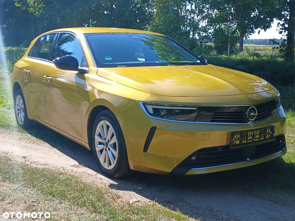 Opel Astra 1.2 Turbo Edition - 1