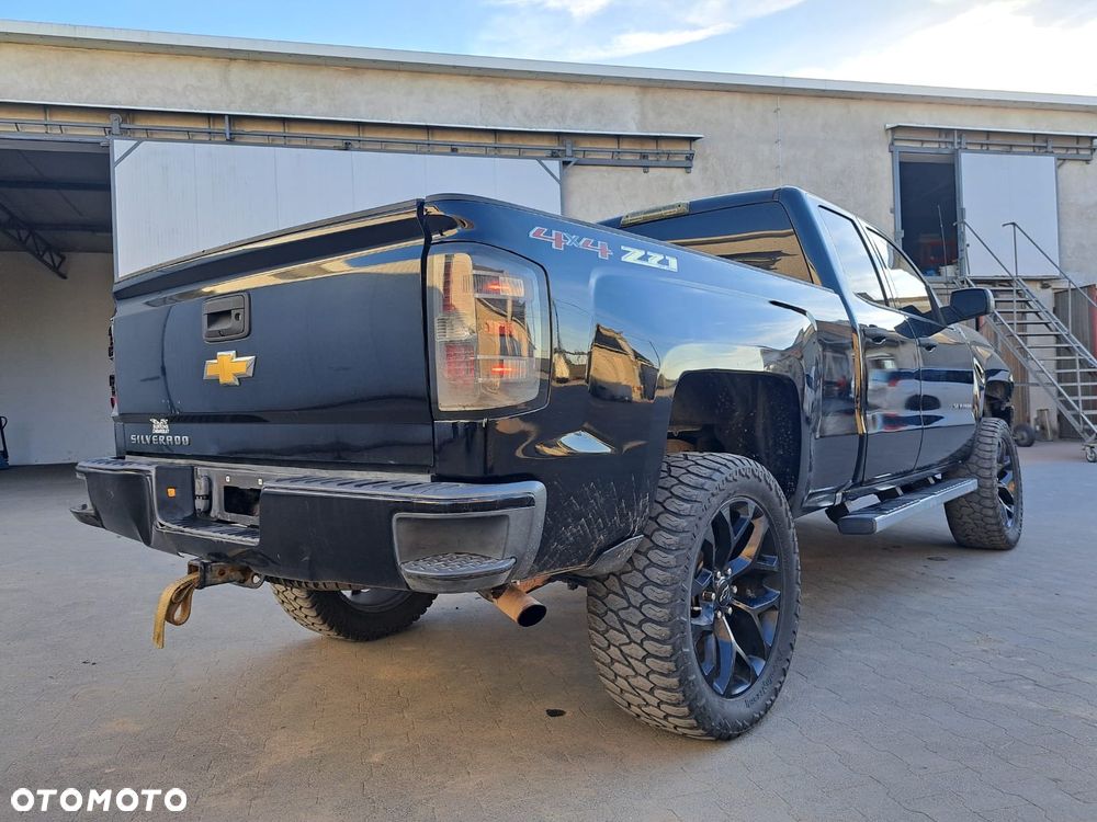 Chevrolet Silverado - 11