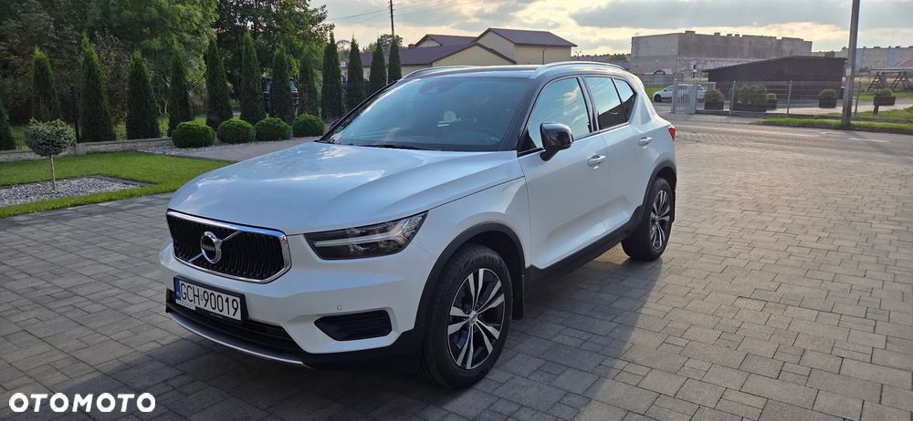 Volvo XC 40 T3 Momentum - 8