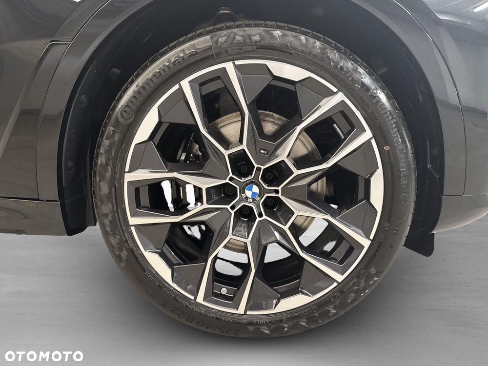 BMW X7 - 10