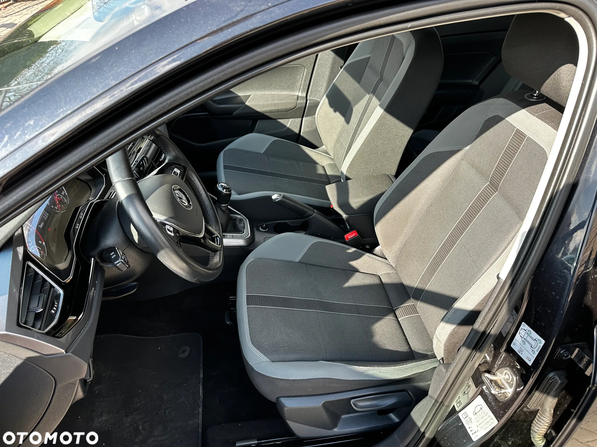 Volkswagen Polo - 22