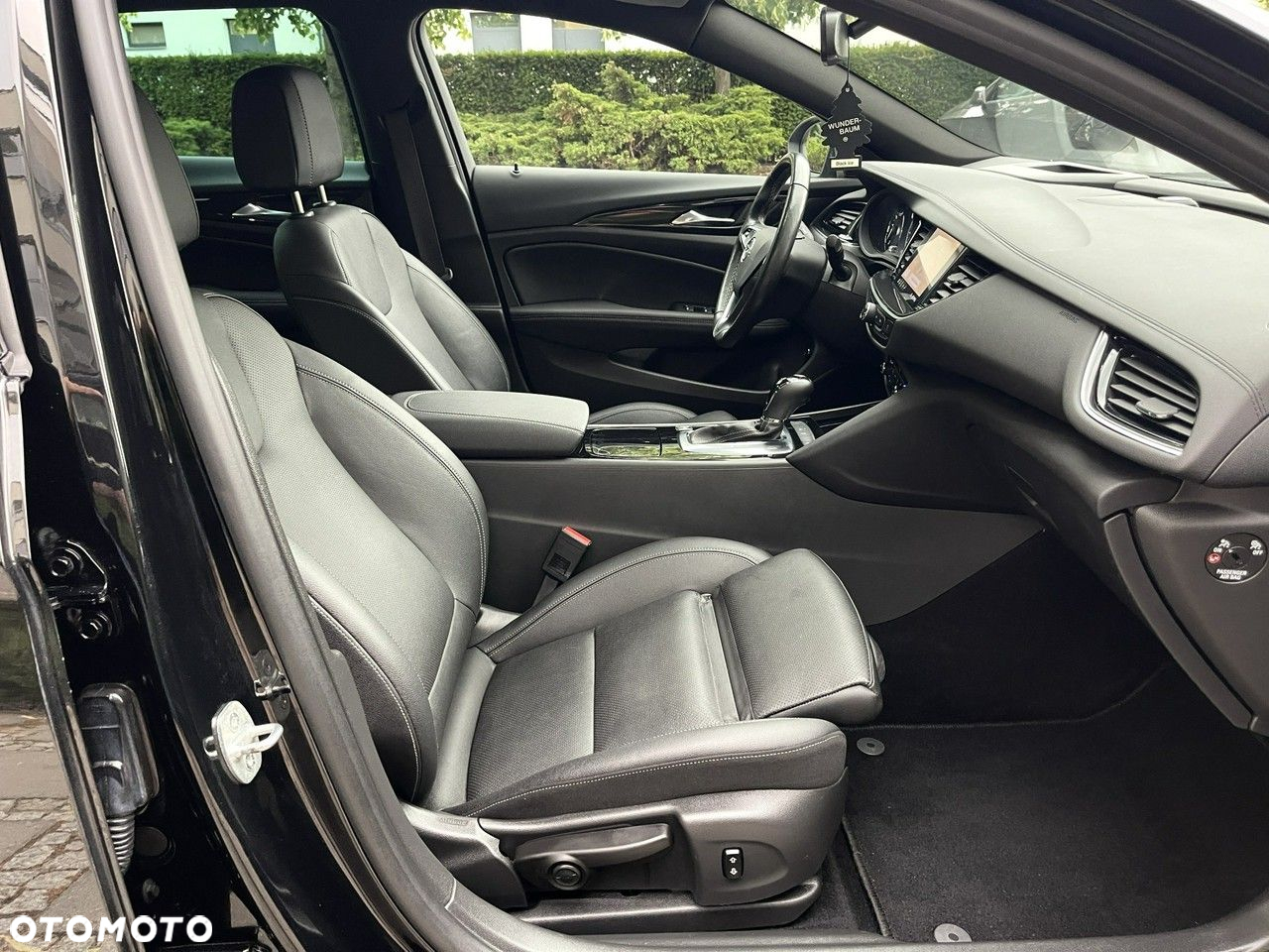 Opel Insignia - 32