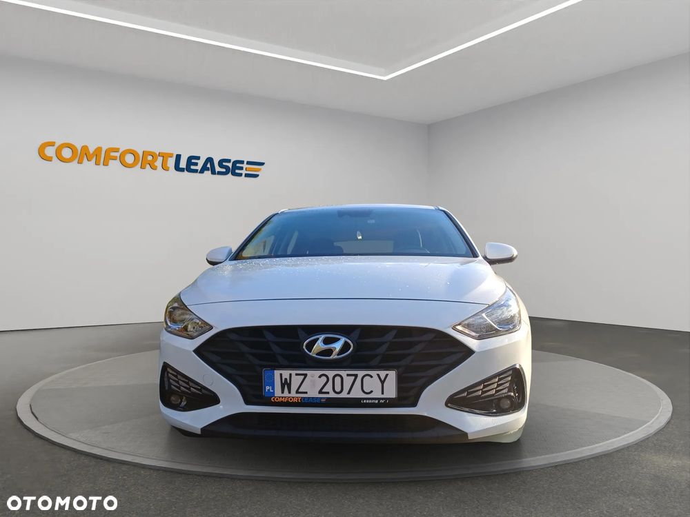 Hyundai i30 1.5 DPI Classic + - 6