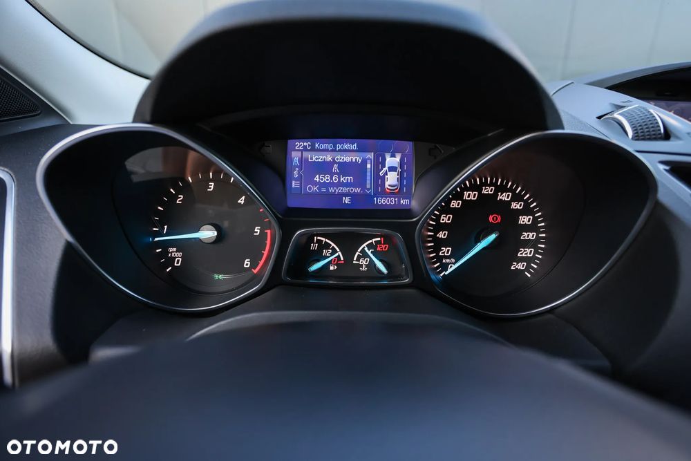 Ford Kuga 2.0 TDCi 4x4 ST-Line - 24