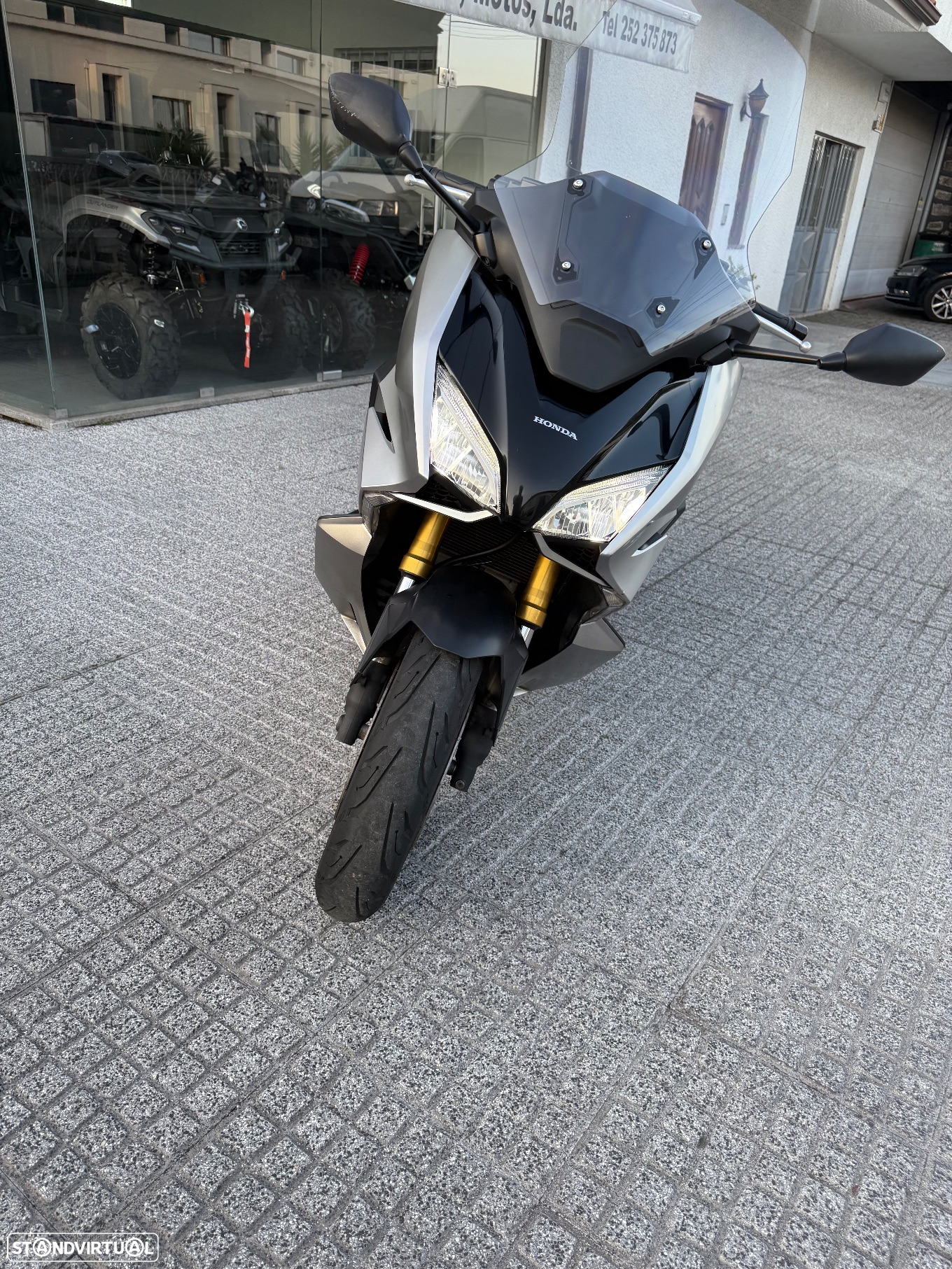 Honda F Forza 750 - 9