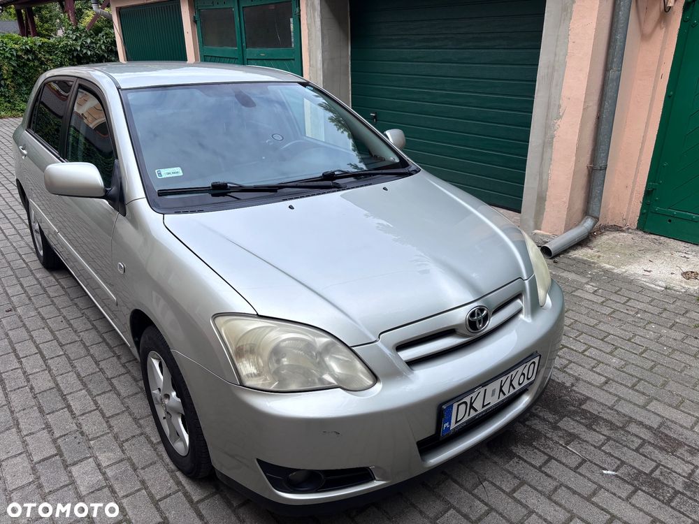 Toyota Corolla 2.0 D-4D Sol - 1