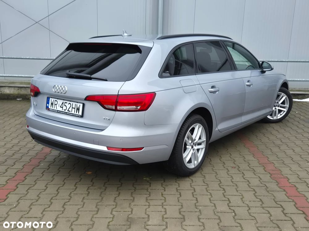 Audi A4 Avant 2.0 TDI S tronic - 4