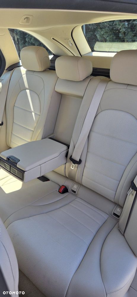 Mercedes-Benz Klasa C 300 e 9G-TRONIC Avantgarde - 14