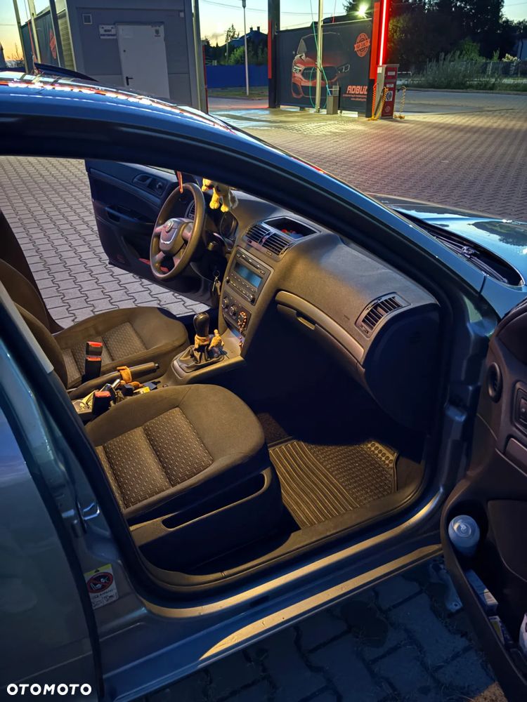 Skoda Octavia - 16