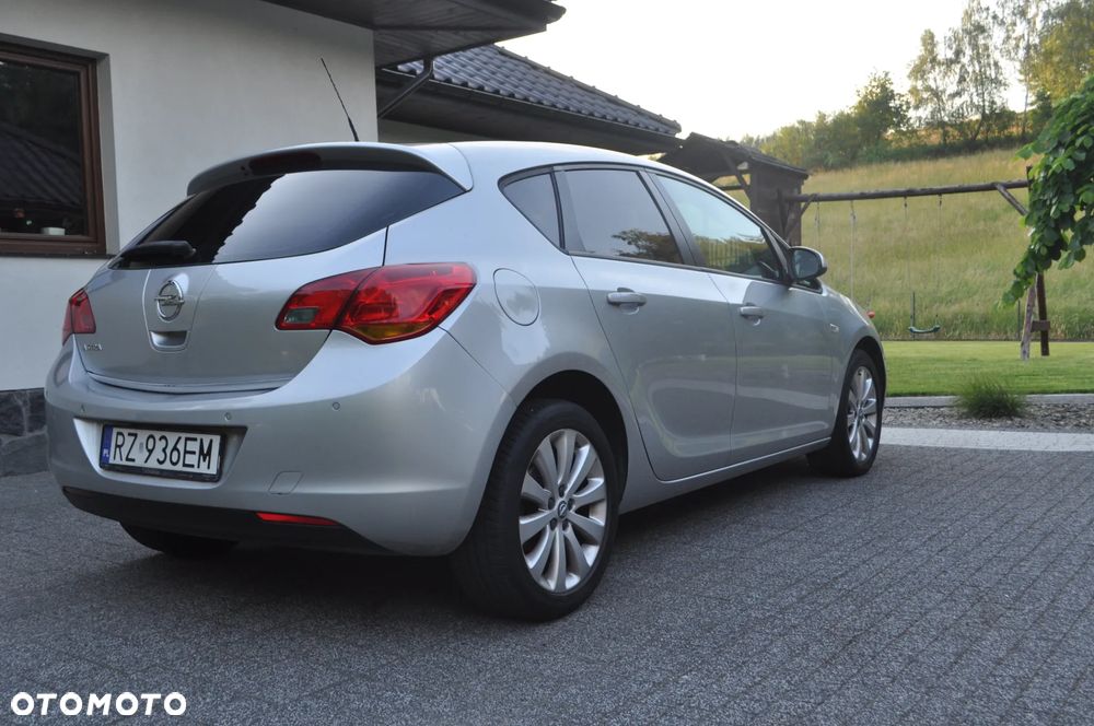Opel Astra 1.6 Cosmo - 12